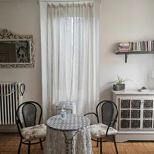 https://bb-la-magia-di-corte-moronati.it-lombardy.com